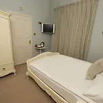 Burythorpe House 4*