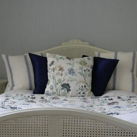 Burythorpe House 4*