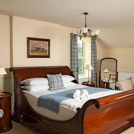 Konukevi Burythorpe House 4*