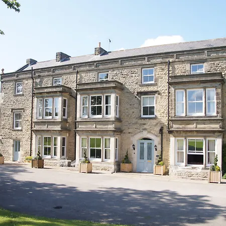 Burythorpe House 게스트하우스 4*