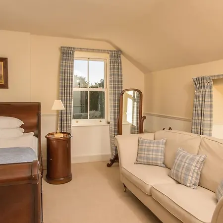 Burythorpe House بيت ضيافة 4*